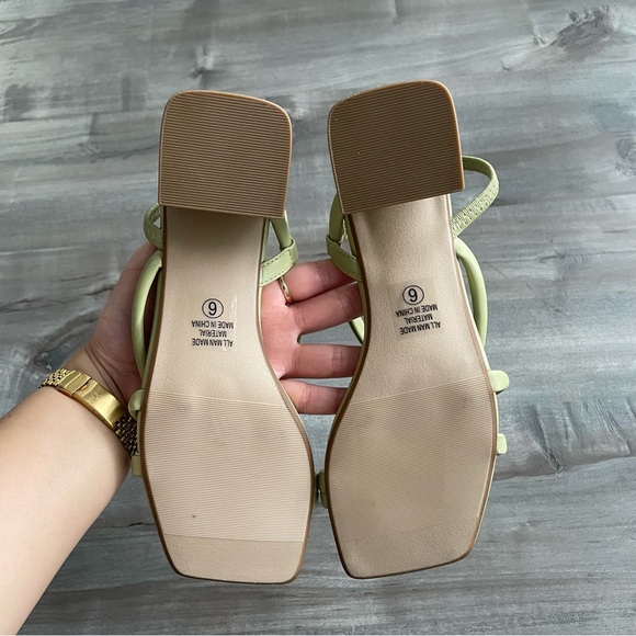 SOLD Green Block Heel Sandals - Picture 6 of 6